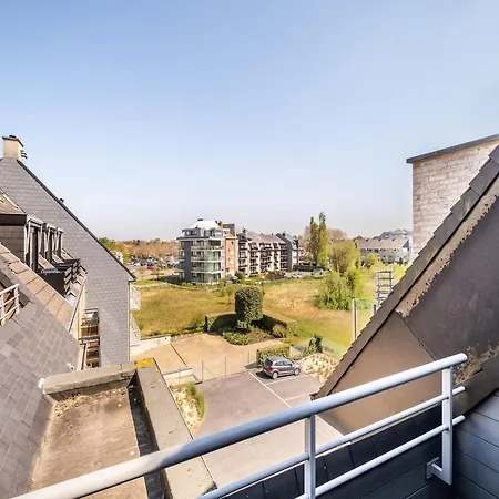 Coastal Retreat With Balcony, Cleaning Included * 코크시데